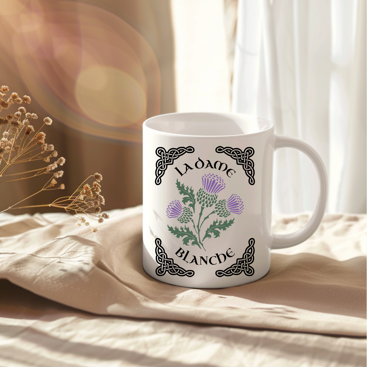 La Dame Blanche Thistle Mug – Personalised Outlander-Inspired Design